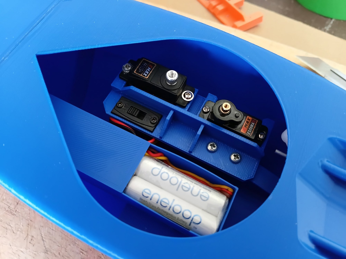 The footy electrics are compact servo layout and easy to service