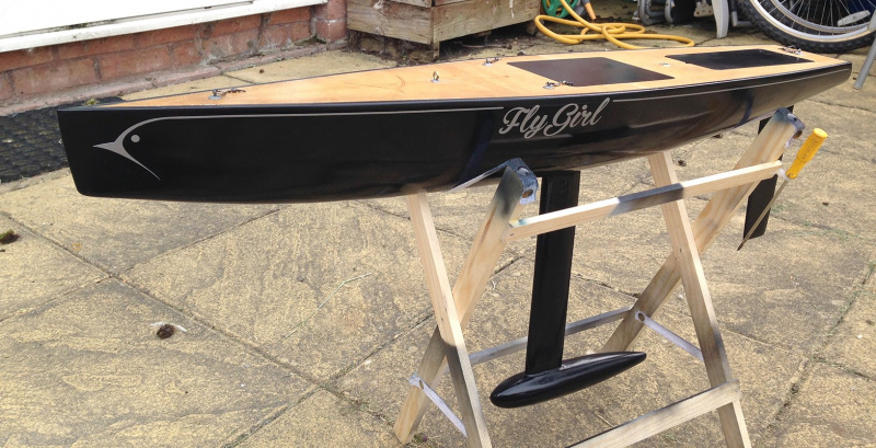 RC Yacht - Matt - Fly Girl 750,